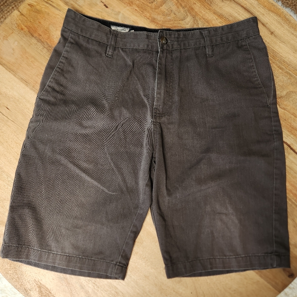 Volcom gray cotton shorts 33